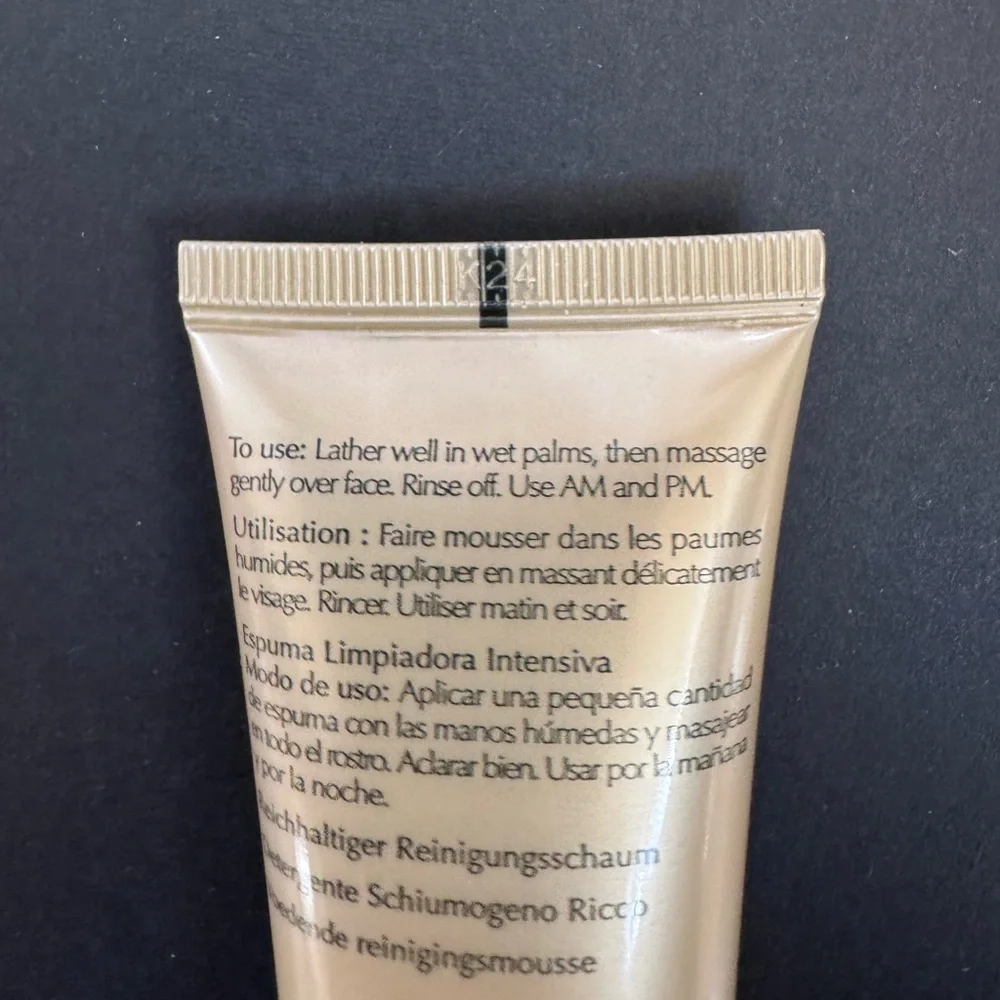 2 for $25 Item, ESTĒE LAUDER Re-Nutriv Rich Foam Cleanser, 1.7oz/50ml - Picture 3 of 3